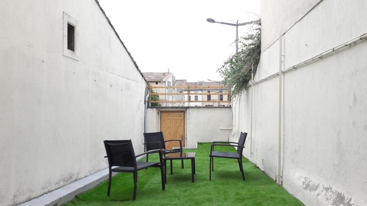 Castelnaudary - Appartement Jardin Ngoại thất bức ảnh